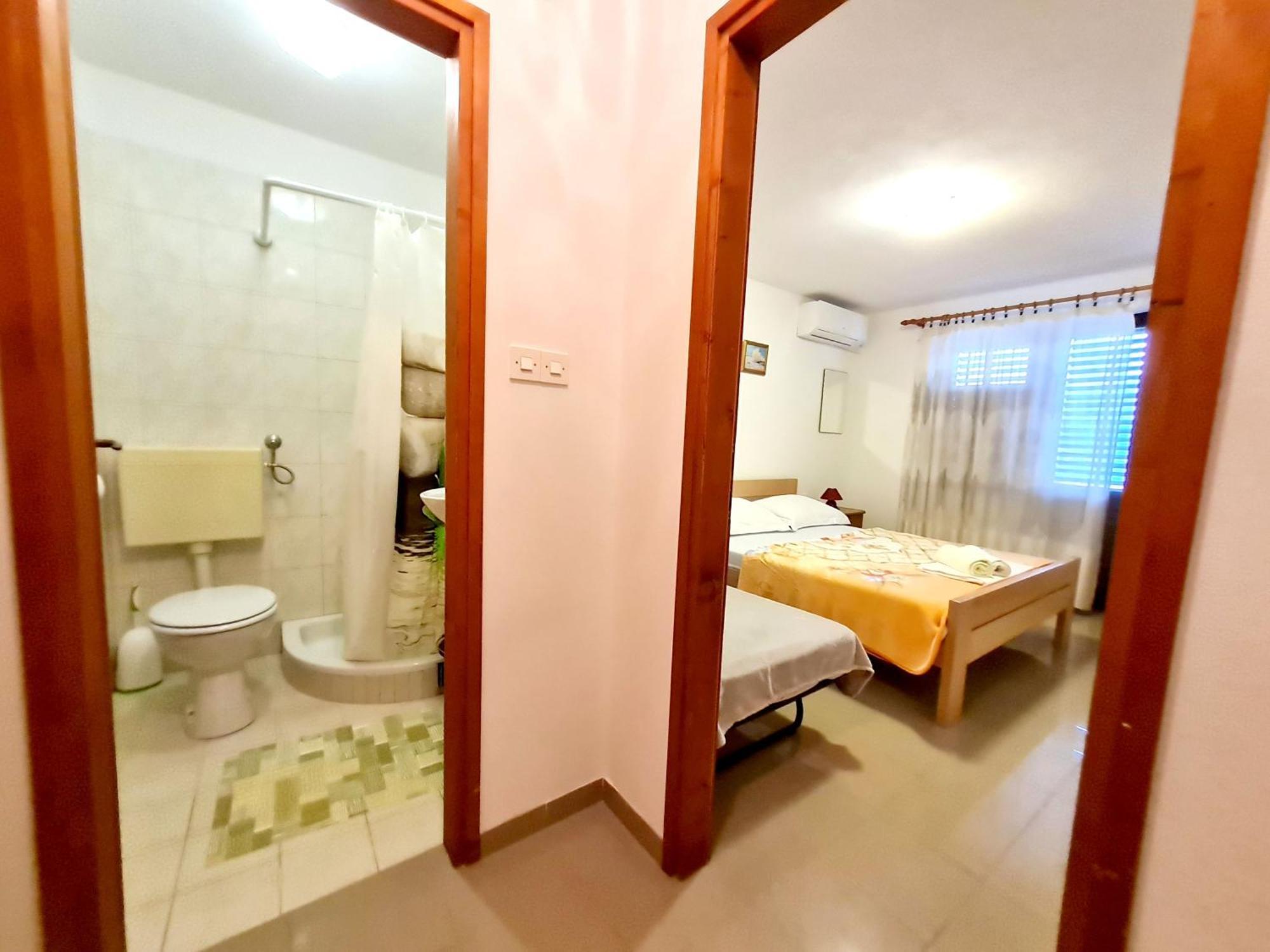 Mirjana F Apartaments Baška Cameră foto